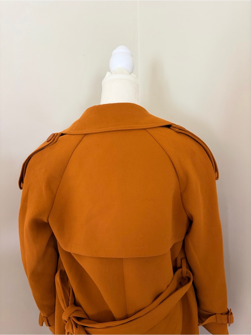 brown belted trench coat features distinctive shoulder epaulets and buckle strap - Picture 4 of 8